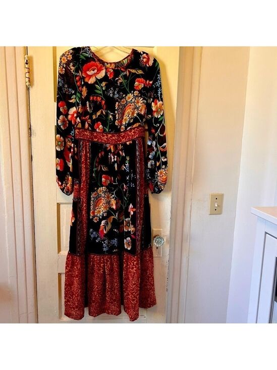 Dresses & Skirts - NEW Anthropologie Black Motif Boho Floral Velvet Trim Midi Dress Sz OUS Lined